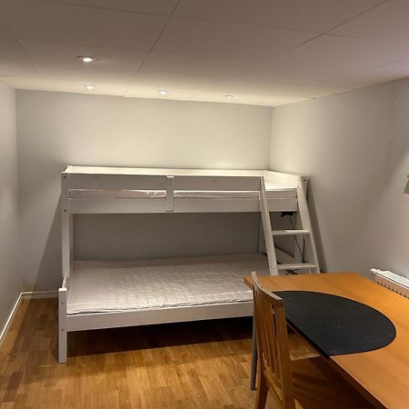 Kaellarlaegenhet Floragatan Apartman Halmstad Kültér fotó
