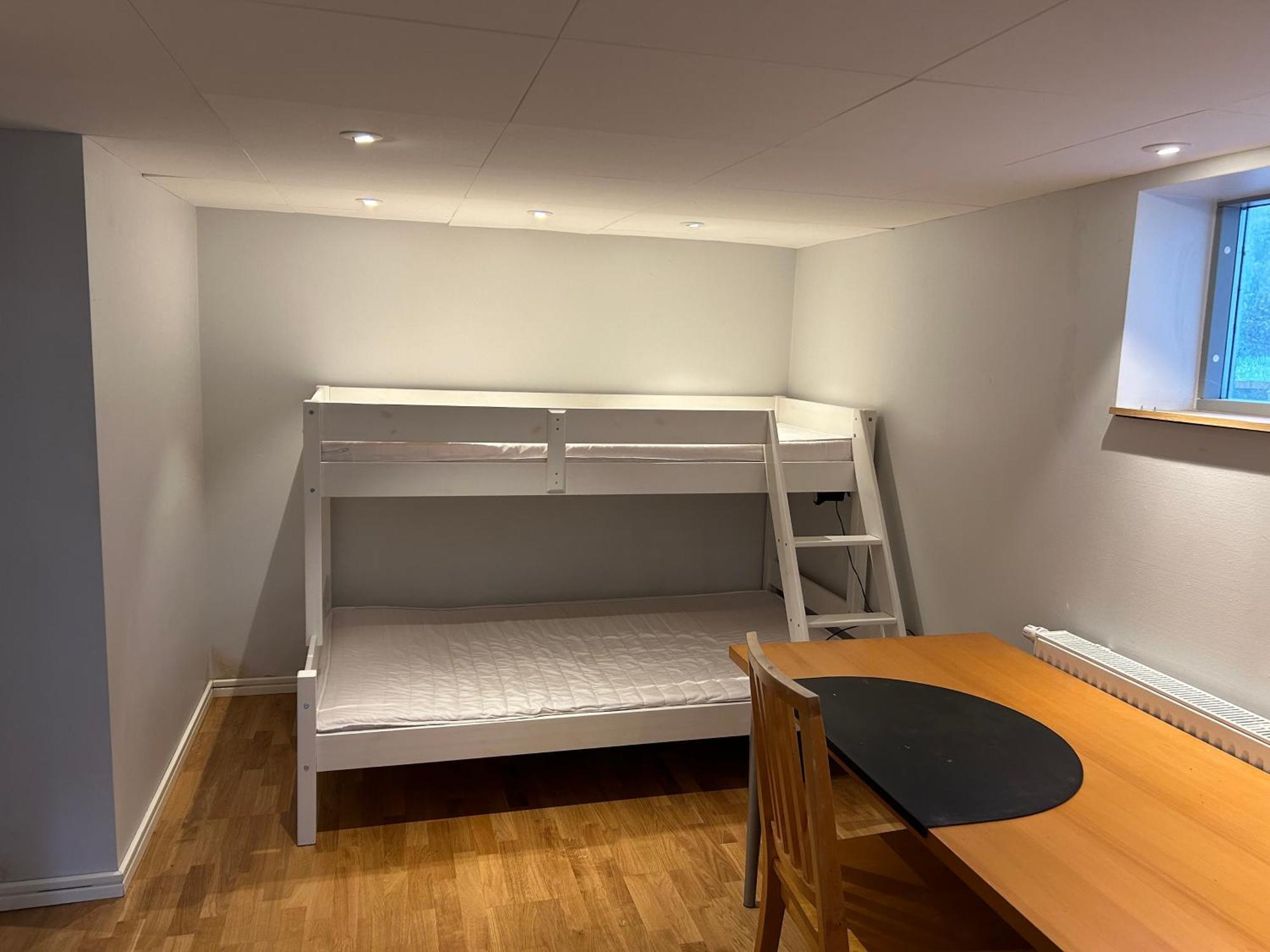 Kaellarlaegenhet Floragatan Apartman Halmstad Kültér fotó