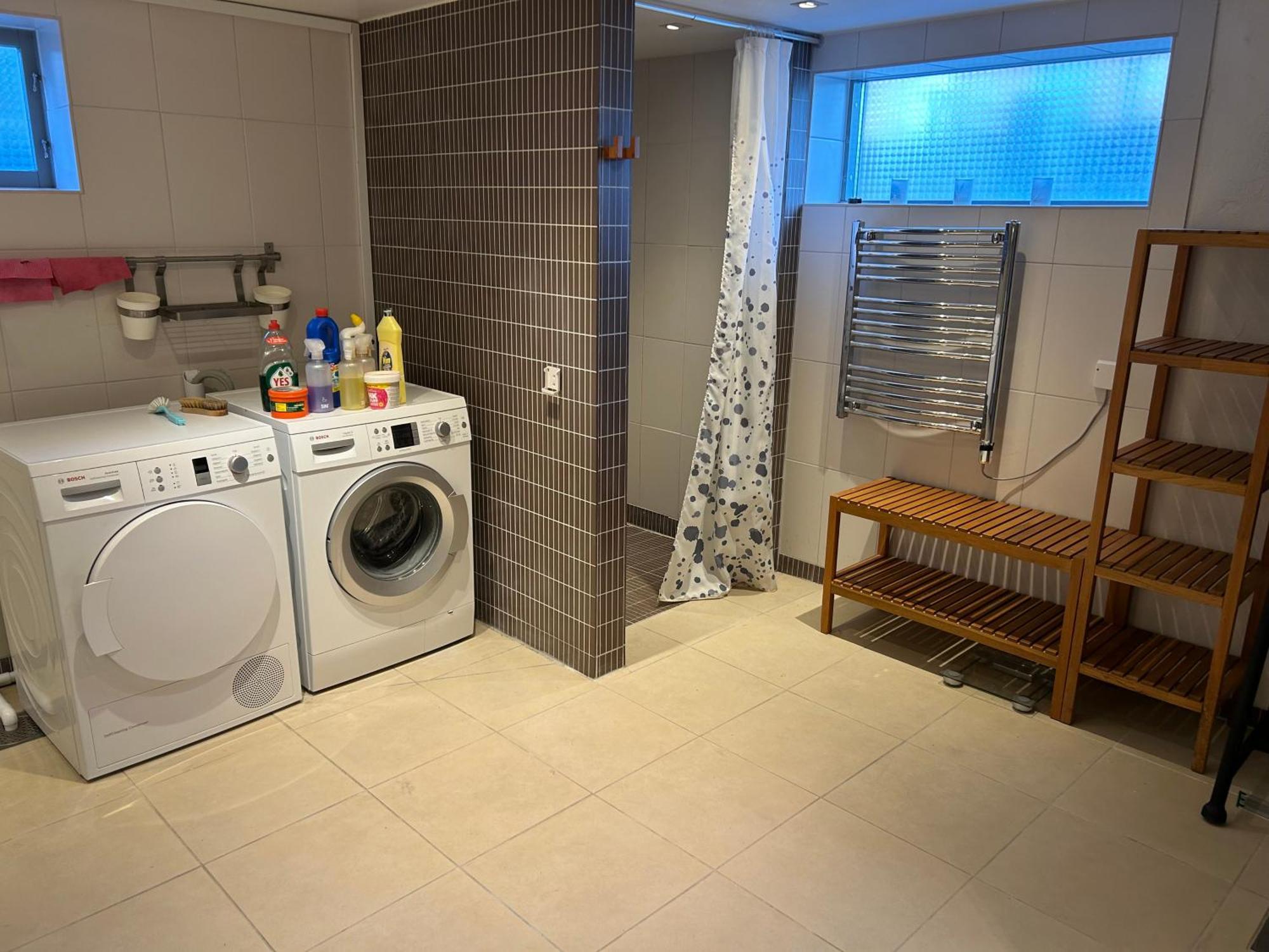 Kaellarlaegenhet Floragatan Apartman Halmstad Kültér fotó