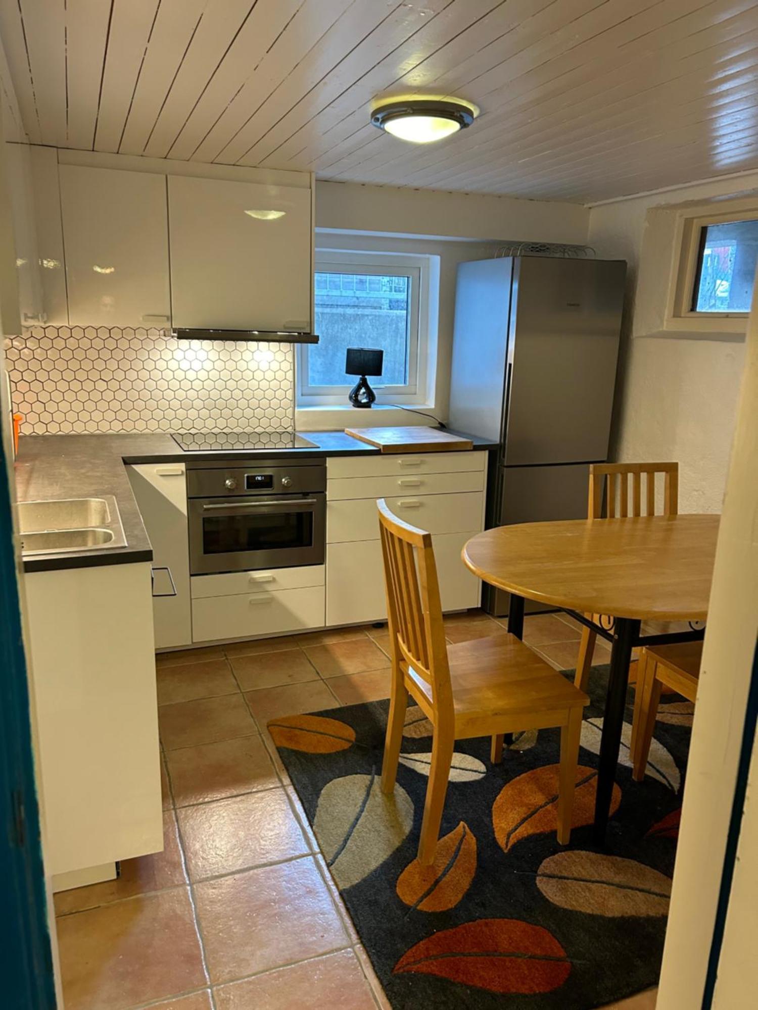 Kaellarlaegenhet Floragatan Apartman Halmstad Kültér fotó